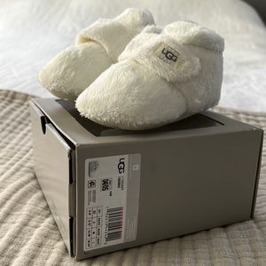 Ugg Bixbee baby bootie